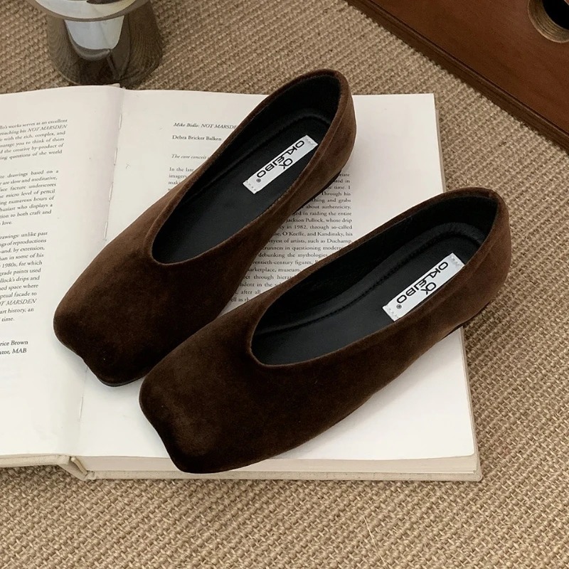 Scarpe da Donna con Tacco Bass - Women Shoes Brands recensione e prezzo