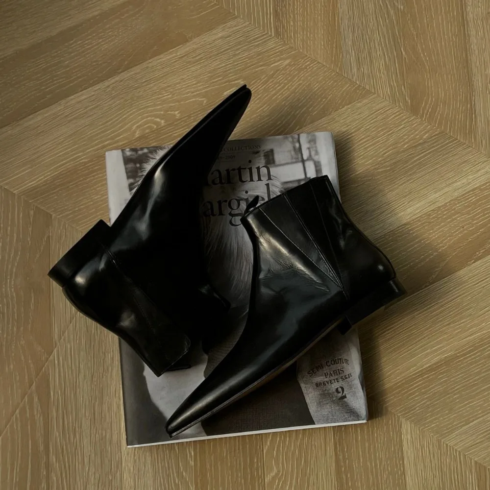 Stivaletti di Lusso da Donna A - Women Shoes Brands recensione e prezzo